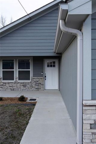 609 W Dryden Street, Odessa, MO 64076