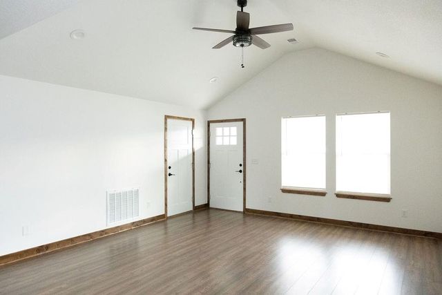 609 W Dryden Street, Odessa, MO 64076