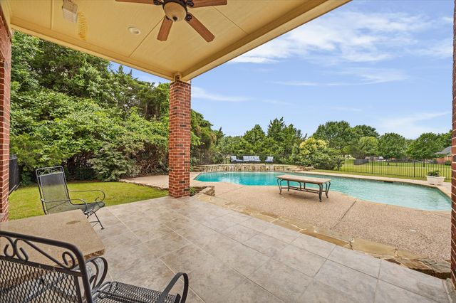 506 Meadowview Road, Heath, TX 75032
