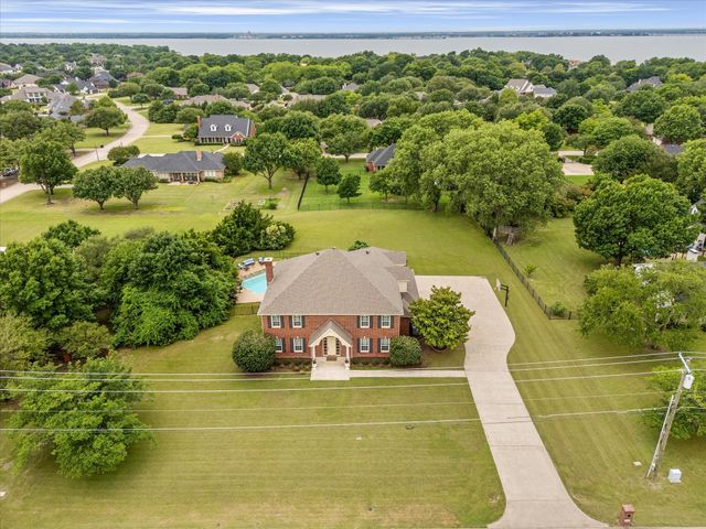 506 Meadowview Road, Heath, TX 75032