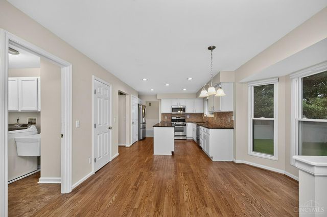 10203 Meadowknoll Drive, Symmes Twp, OH 45140