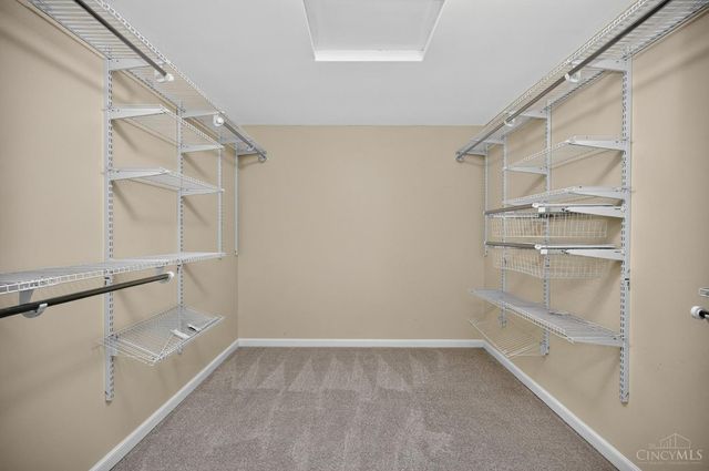 10203 Meadowknoll Drive, Symmes Twp, OH 45140
