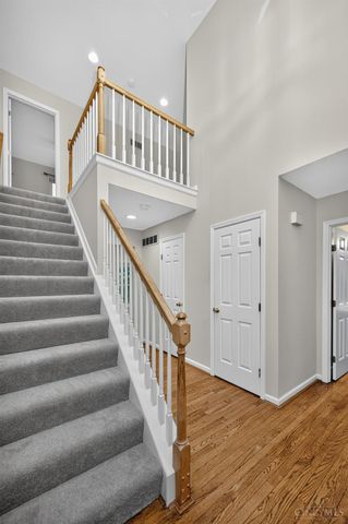10203 Meadowknoll Drive, Symmes Twp, OH 45140
