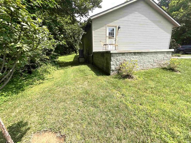 1825 Pea Ridge Road, Spencer, IN 47460