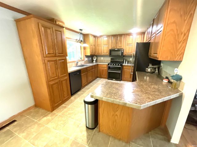 1825 Pea Ridge Road, Spencer, IN 47460
