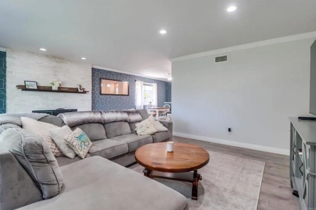 5468 Princess View Place, San Diego, CA 92120