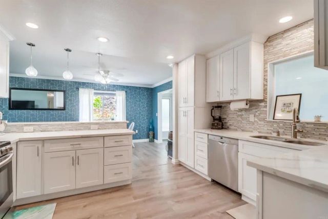 5468 Princess View Place, San Diego, CA 92120