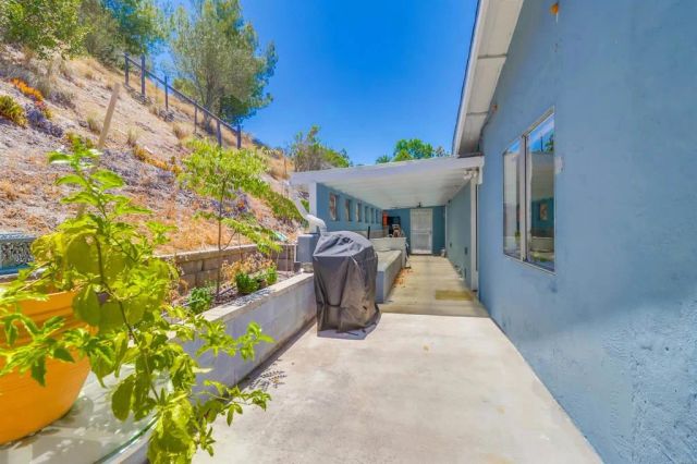 5468 Princess View Place, San Diego, CA 92120