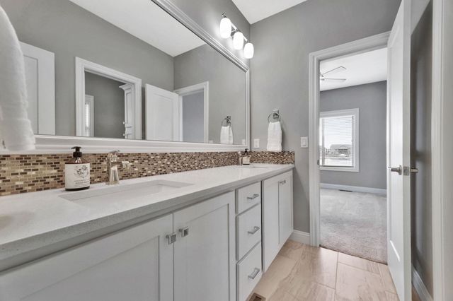 2522 N Paradise Ct, Wichita, KS 67205