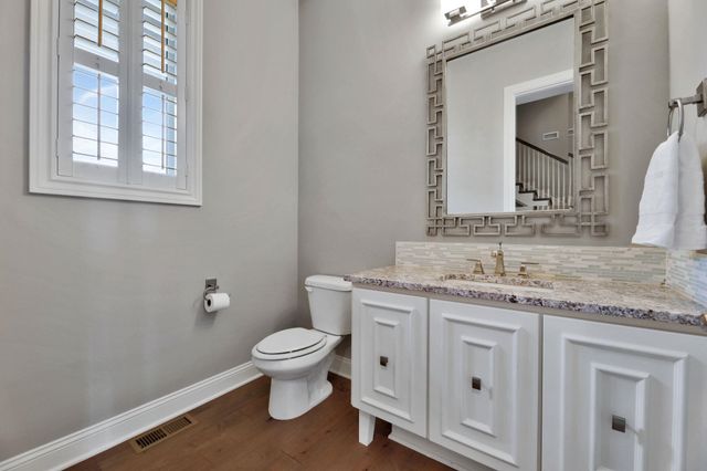 2522 N Paradise Ct, Wichita, KS 67205