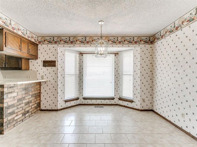 2320 Tecumseh Road, Blanchard, OK 73010