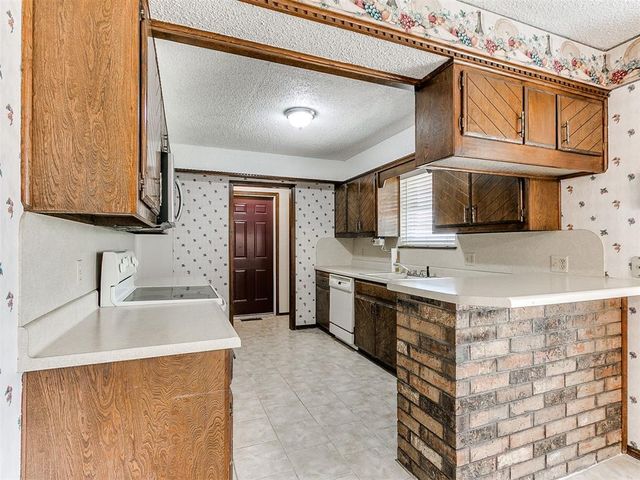 2320 Tecumseh Road, Blanchard, OK 73010