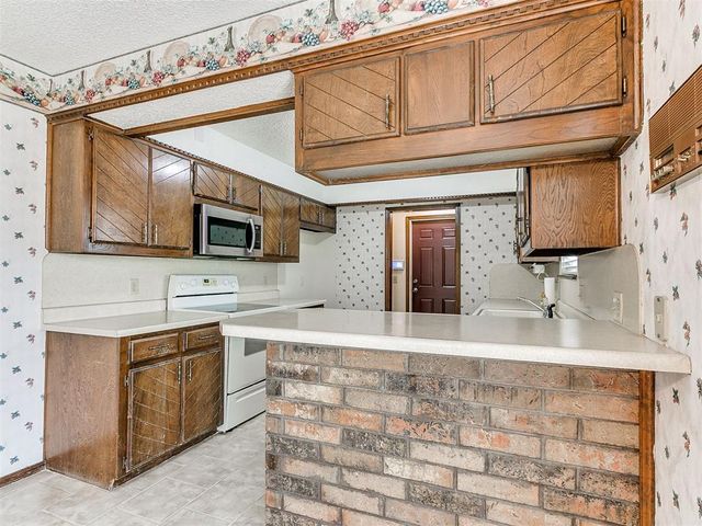 2320 Tecumseh Road, Blanchard, OK 73010