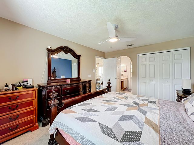 985 Canton Street NW, Palm Bay, FL 32907