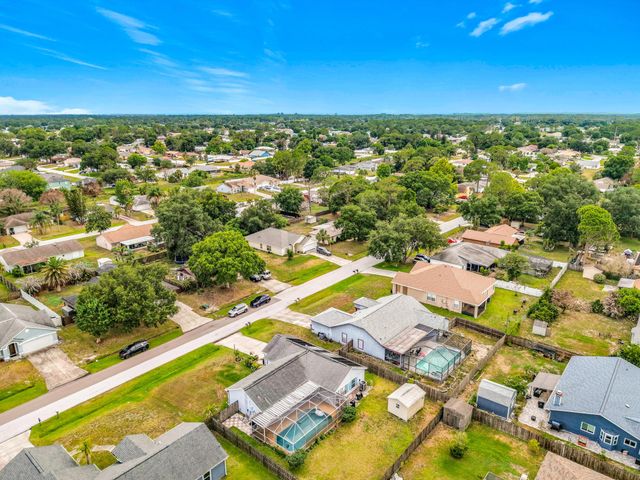 985 Canton Street NW, Palm Bay, FL 32907