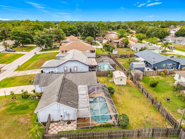 985 Canton Street NW, Palm Bay, FL 32907