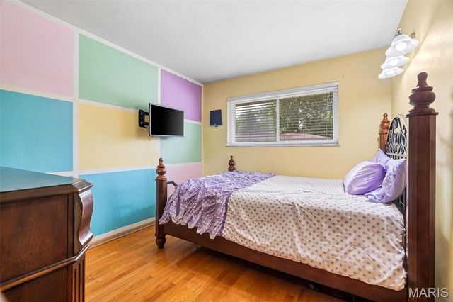 915 Deandell Avenue, Ferguson, MO 63135