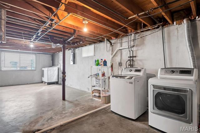 915 Deandell Avenue, Ferguson, MO 63135