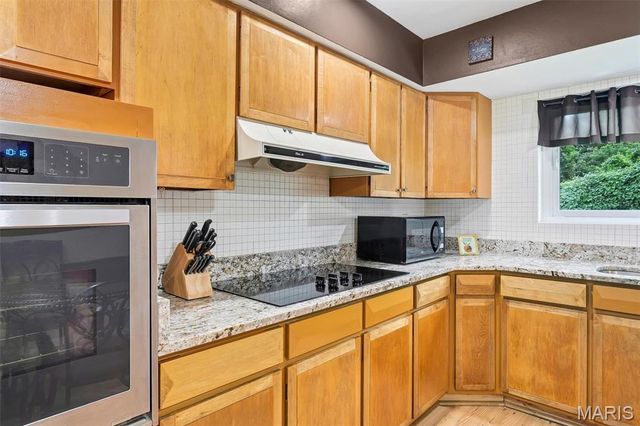 915 Deandell Avenue, Ferguson, MO 63135