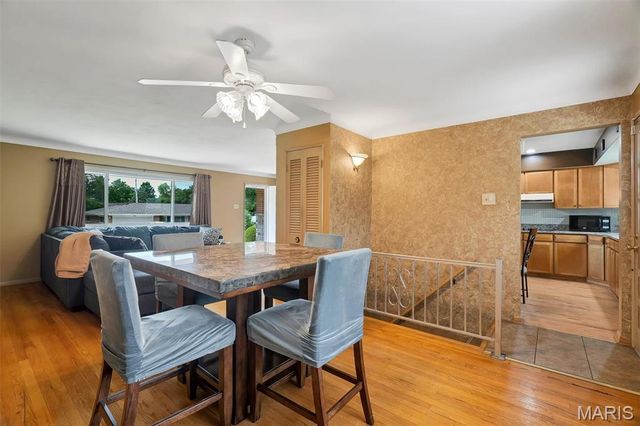 915 Deandell Avenue, Ferguson, MO 63135