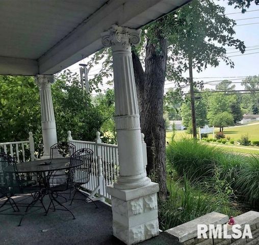 506 S 20TH Street, Murphysboro, IL 62966