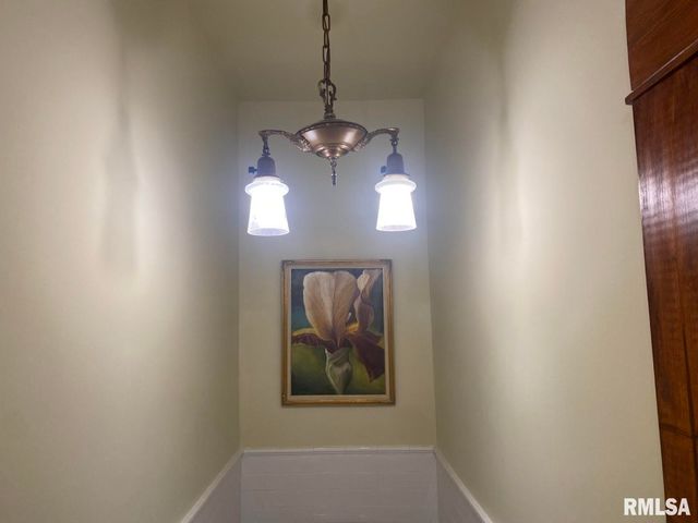 506 S 20TH Street, Murphysboro, IL 62966