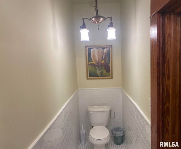 506 S 20TH Street, Murphysboro, IL 62966