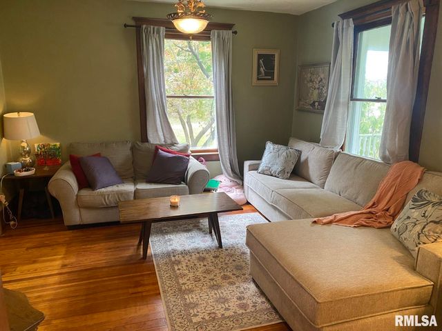 506 S 20TH Street, Murphysboro, IL 62966