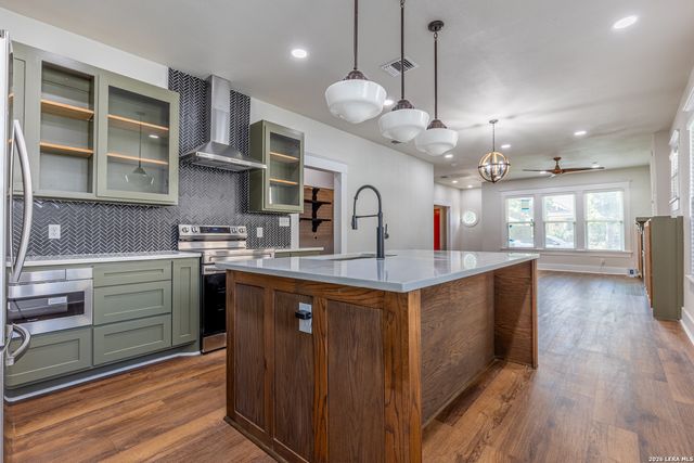 1219 NOLAN ST, San Antonio, TX 78202