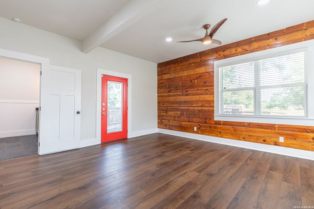 1219 NOLAN ST, San Antonio, TX 78202