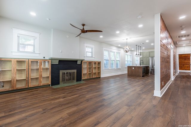 1219 NOLAN ST, San Antonio, TX 78202