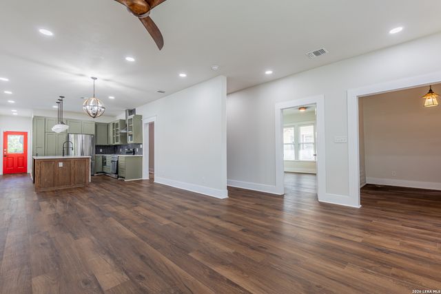 1219 NOLAN ST, San Antonio, TX 78202