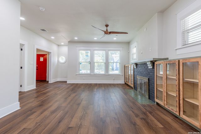 1219 NOLAN ST, San Antonio, TX 78202