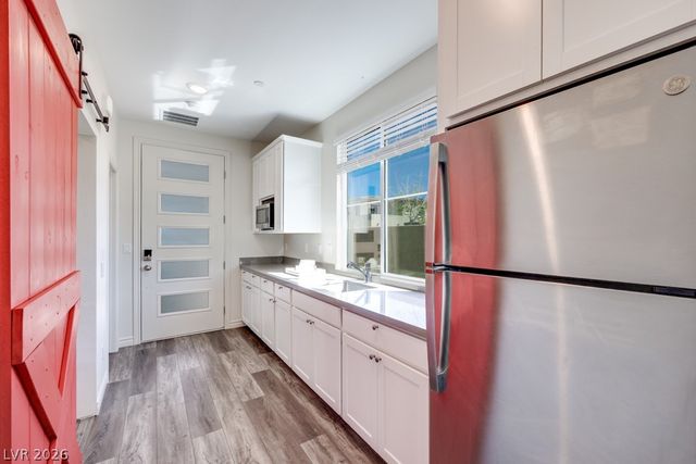 302 Mount Tyndall Street, Henderson, NV 89015