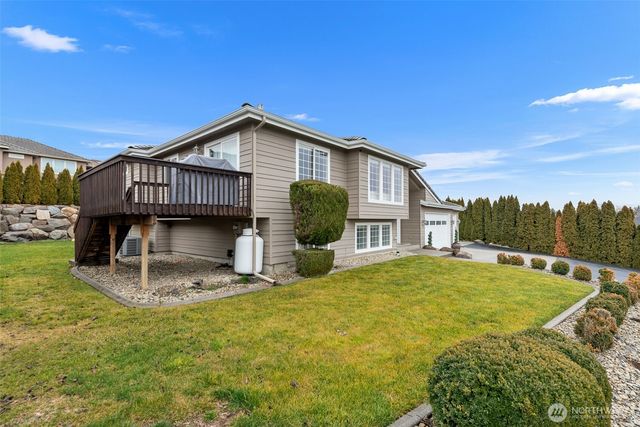 1953 Diamond Ct, East Wenatchee, WA 98802