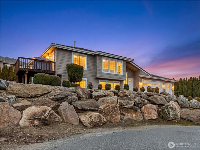 1953 Diamond Ct, East Wenatchee, WA 98802