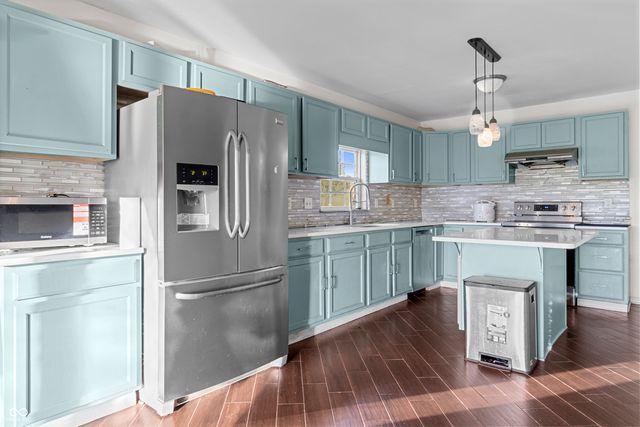 7302 Bruin Drive, Indianapolis, IN 46237