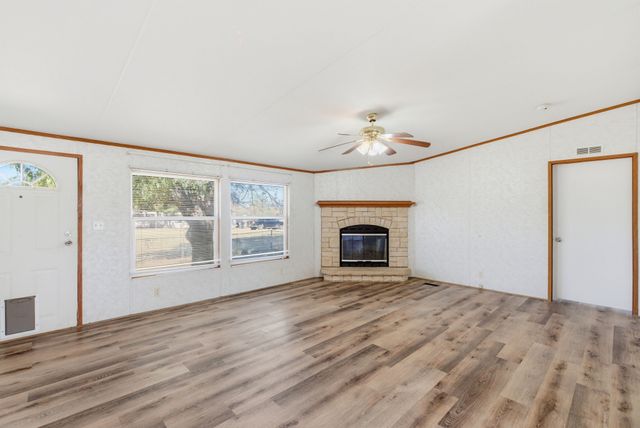 607 Hwy 101, Ranger, TX 76470