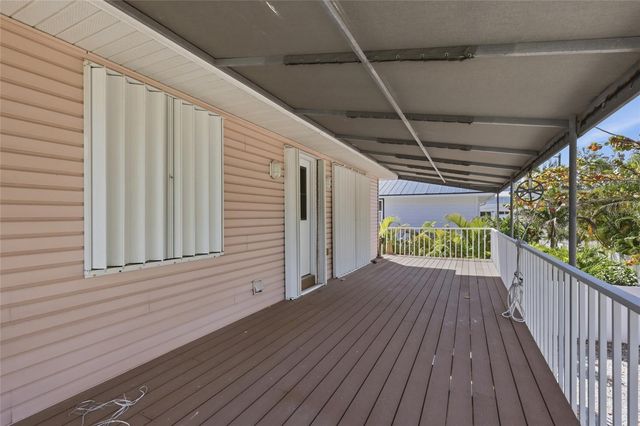 2806 GULF DRIVE, Holmes Beach, FL 34217