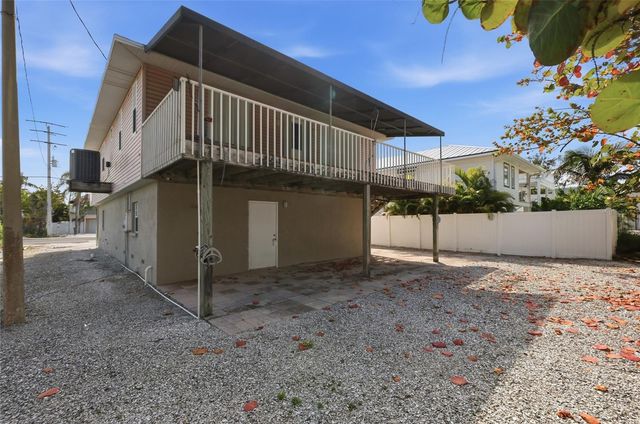 2806 GULF DRIVE, Holmes Beach, FL 34217