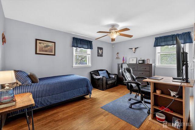 7 Spier Drive, Livingston, NJ 07039