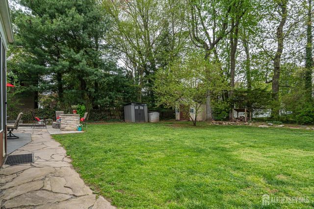 7 Spier Drive, Livingston, NJ 07039