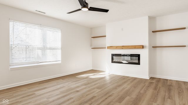 6365 W Oxford Lane, Mccordsville, IN 46055