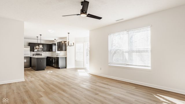 6365 W Oxford Lane, Mccordsville, IN 46055