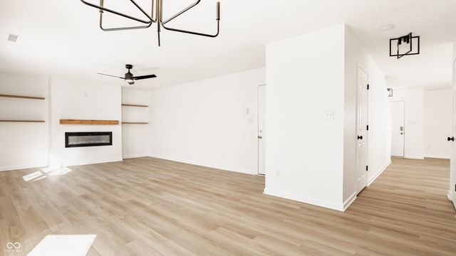 6365 W Oxford Lane, Mccordsville, IN 46055