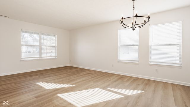 6365 W Oxford Lane, Mccordsville, IN 46055