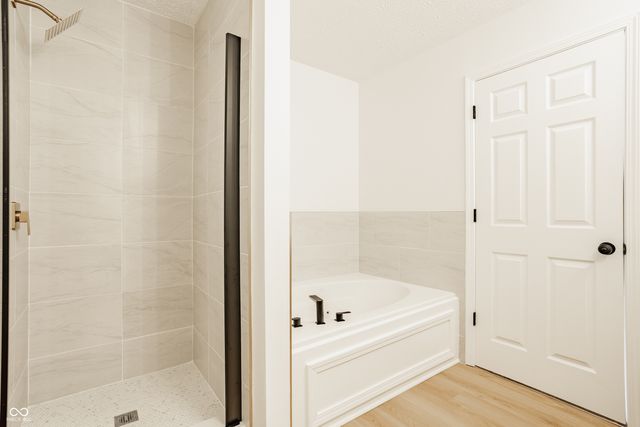 6365 W Oxford Lane, Mccordsville, IN 46055