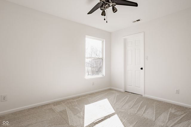 6365 W Oxford Lane, Mccordsville, IN 46055