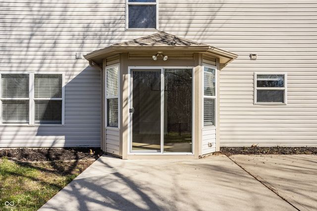 6365 W Oxford Lane, Mccordsville, IN 46055