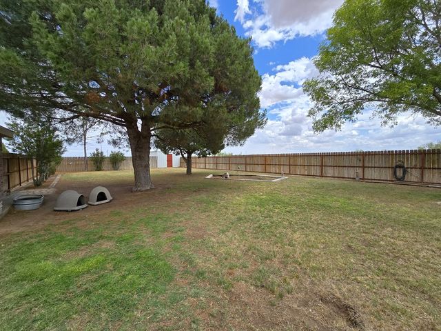2740 County Rd C2000, Stanton, TX 79782